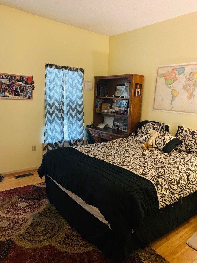 Photo - Lakewood Commons K204