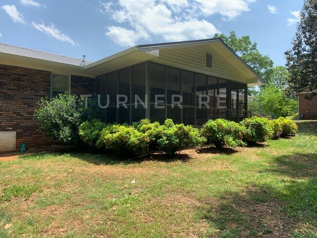 85 Parkertown Rd