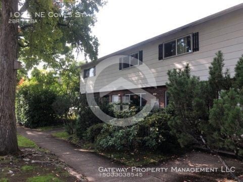 Photo - 1031 NE Cowls St