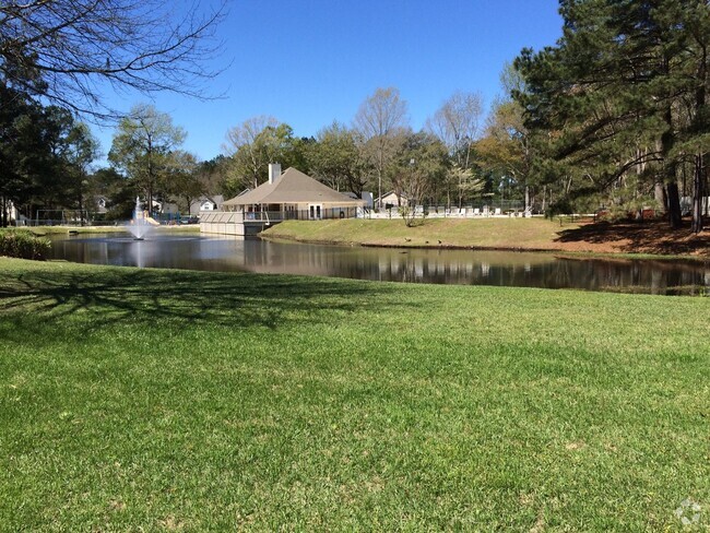 Building Photo - Serene 2-Bed Oasis in North Charleston – L... Rental