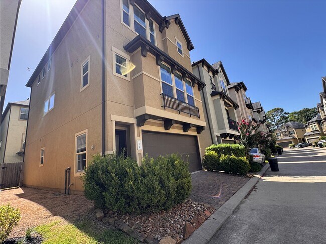 Photo - 10009 Spring Shadows Park Cir