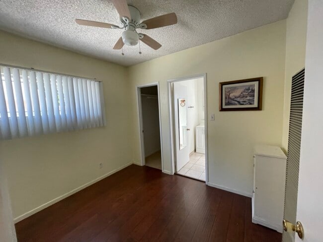 Photo - 840 Centinela Ave Unidad 1