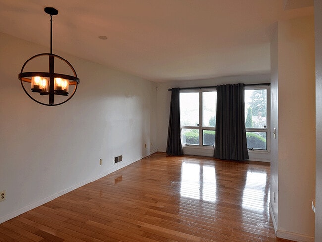Photo - 204 Passaic Ave