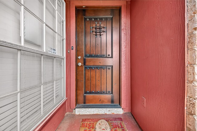 11406 High Star Dr