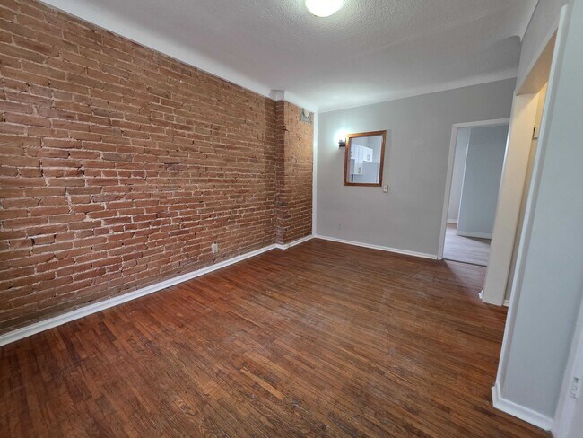 Photo - 79 Queen St Unit 79-1