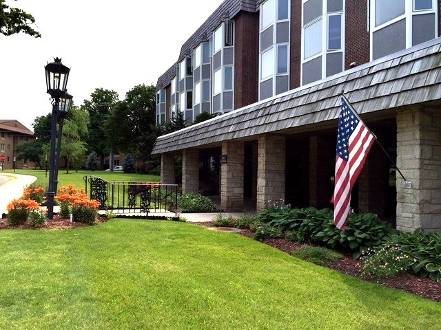 Photo - 201 Thames Pkwy Condo Unit 2M