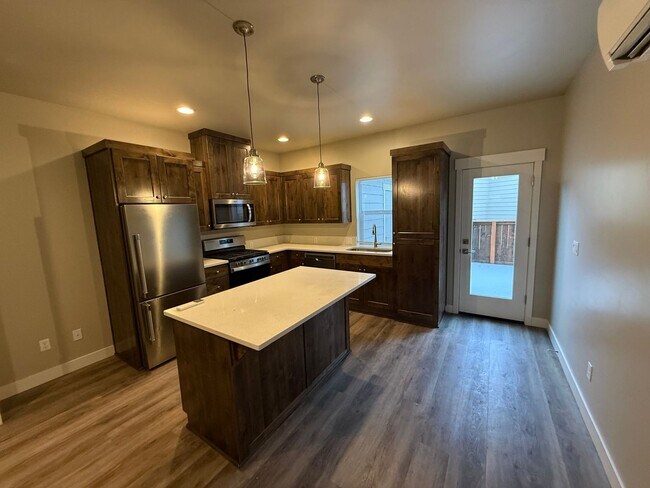 Photo - ree20124 Unit ree20124 - 02