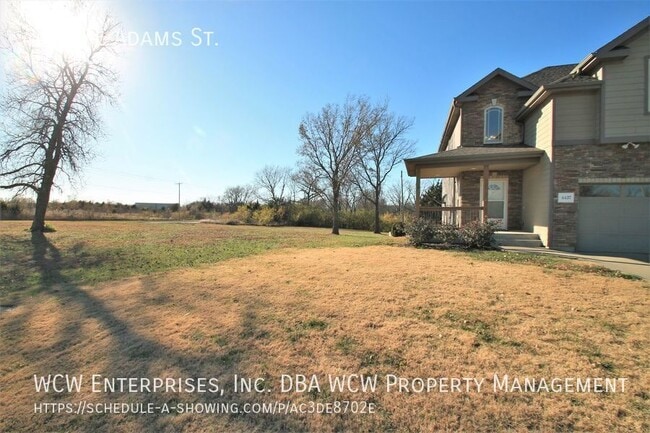 Photo - 4437 SE Adams St