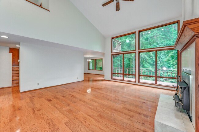 Photo - Great Home Tucked Away in Mirrormont on Tiger Mountain