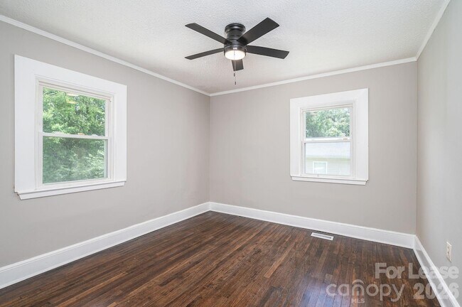 913 Edgemont Ave