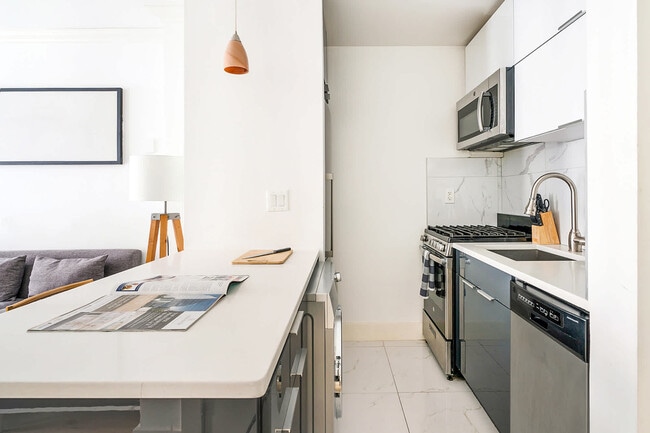 Photo - 1597 York Ave Unidad FL2-ID1021945P