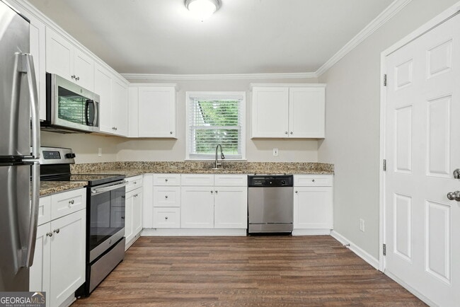 Photo - 2493 Miriam Ln