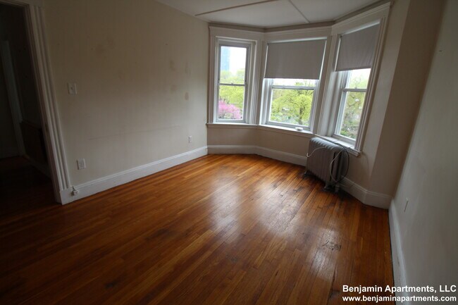 Photo - 1161 Boylston St