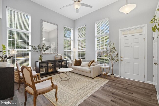 Photo - 1899 Crescent Park Dr