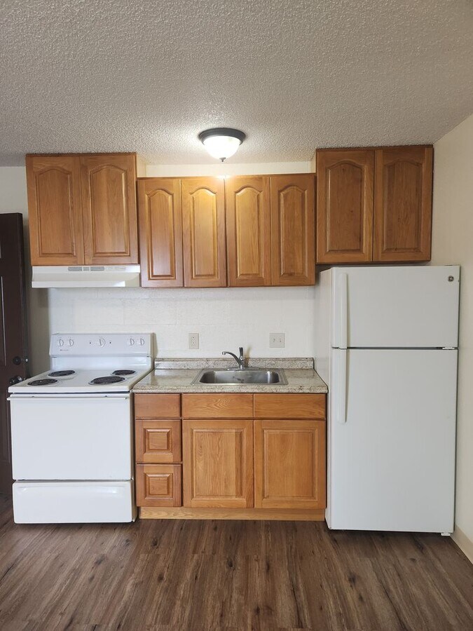 Extra Large one bedroom unit AVAILABLE NOW! - Extra Large one bedroom unit AVAILABLE NOW!