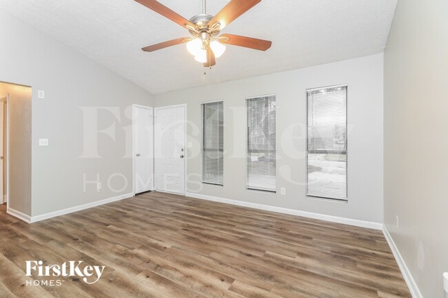 Photo - 6911 Hickory Log Rd