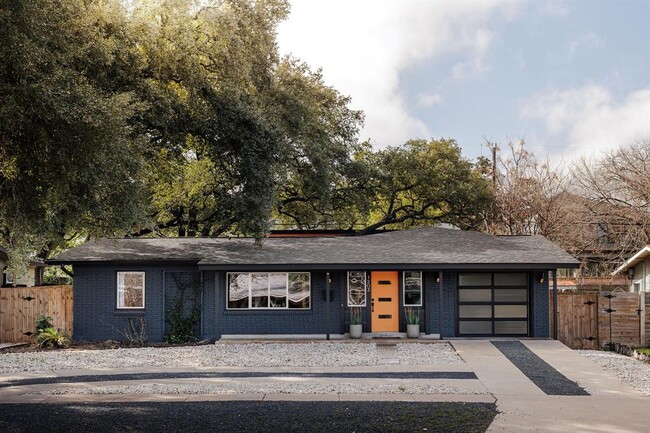 Photo - 1203 W Oltorf St House
