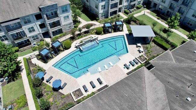 Photo - Vista Energy Corridor Apartments