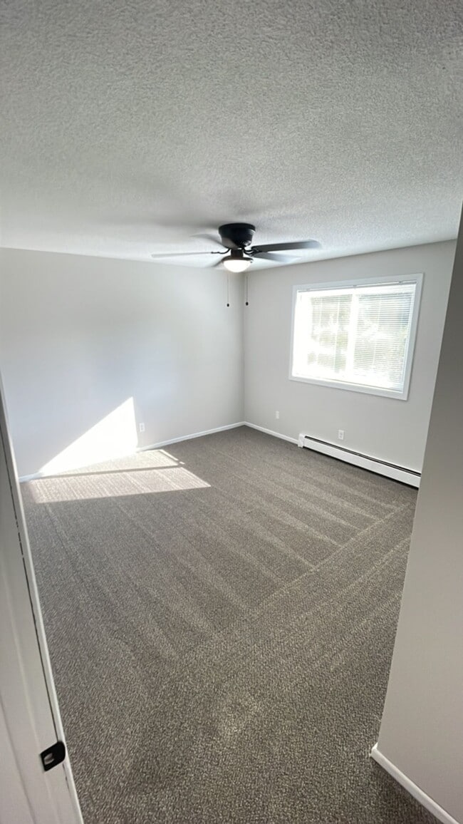 Royal Oaks Apartments