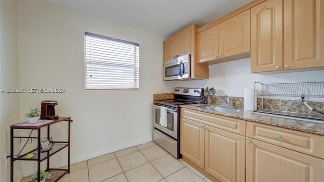 Photo - 427 SW 6th St Unidad 4