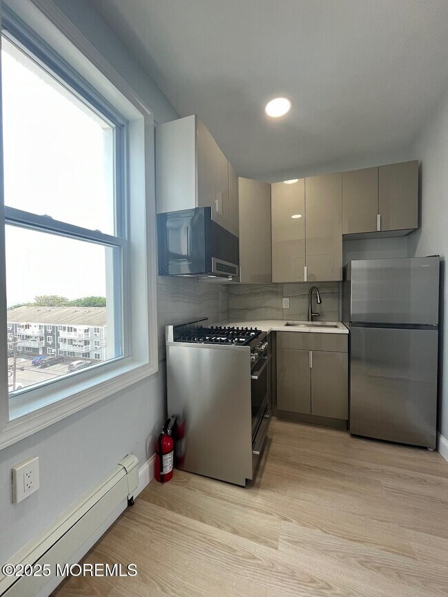 Photo - 201 Lareine Ave Unit 501