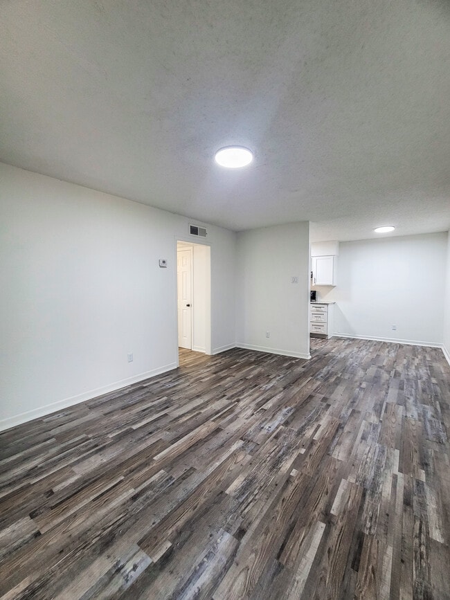 Photo - Avalon Apartments