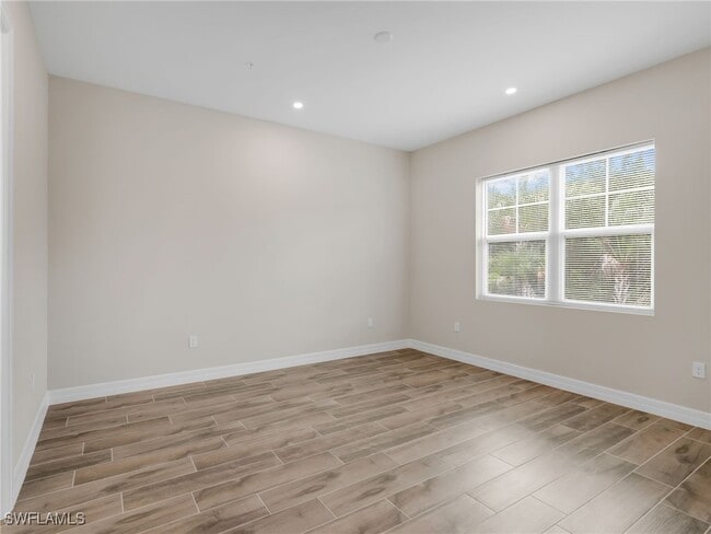 Photo - 268 Indies Dr E Unit 201