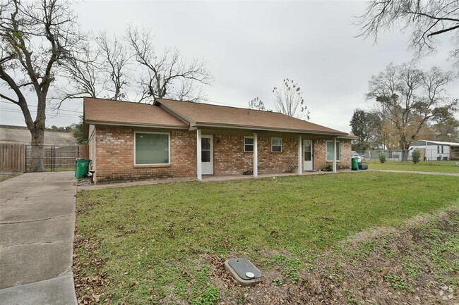 Building Photo - 904 Mabry St Rental