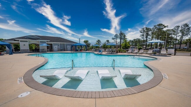 Photo - Hawthorne at Leland