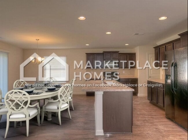 521 Chesser Reserve Way