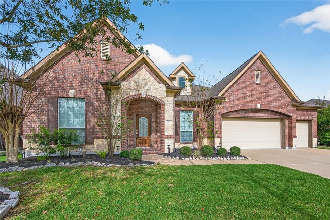 Building Photo - 613 West Fork