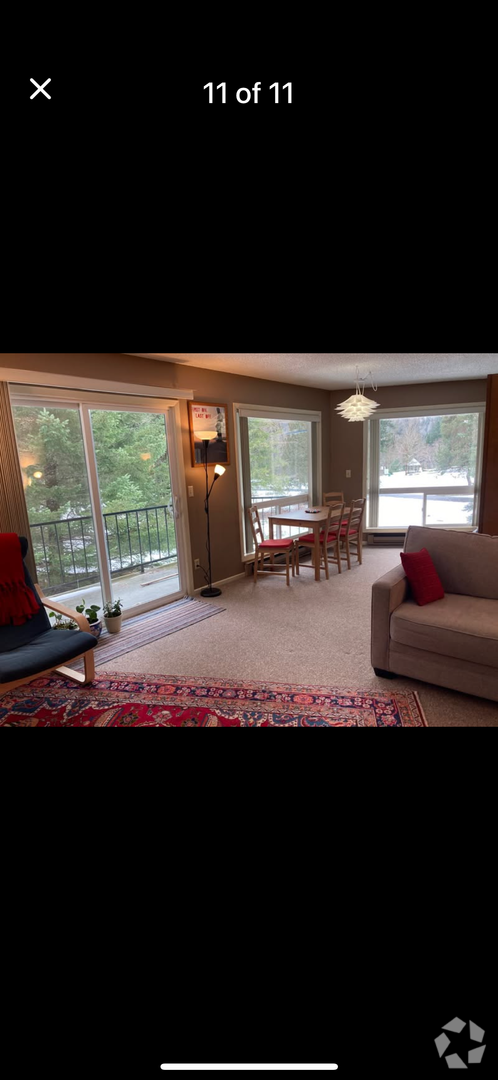 Building Photo - Two bedroom two bath condo on the golf course