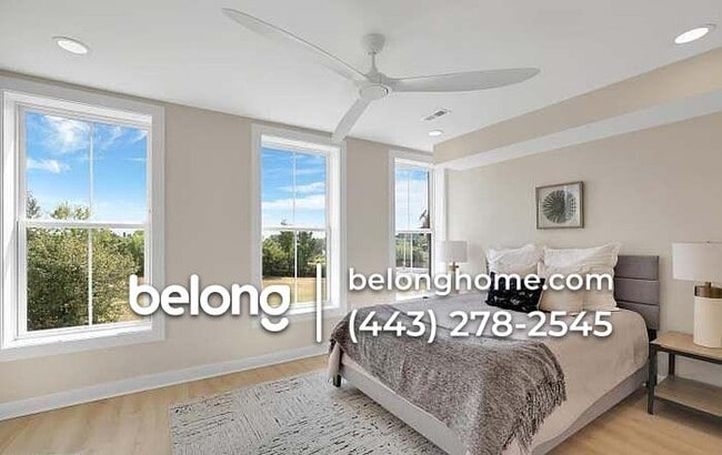 Photo - 1032 W Franklin St