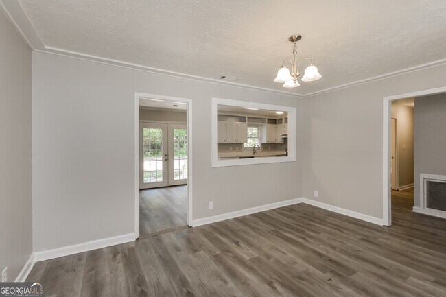 Photo - 883 Waterside Dr SE