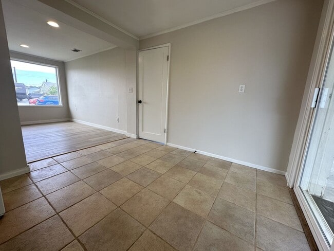 Photo - Well-Maintained 3-Bed, 1.5-Bath Home for Lease – 1,056 sq ft