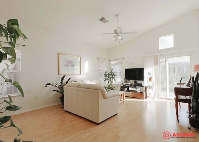 Photo - 9425 Lanneau Ct
