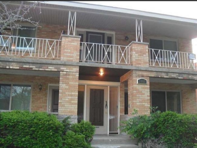 Building Photo - 2402 W Northbend Rd