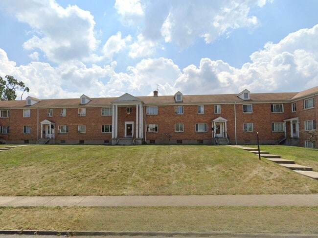 412 Ryburn Ave