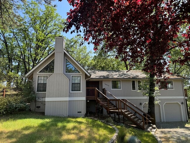 3 Bedroom 2 Bath Home with Bonus Room larg... - 3 Bedroom 2 Bath Home with Bonus Room larg...