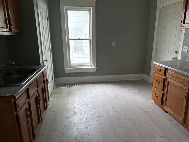 Photo - Quaint 4 BR/1 BA north side home!