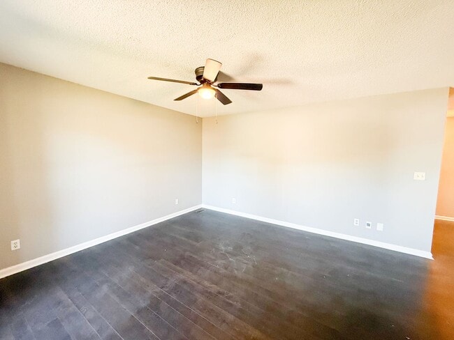 Photo - 3 Bedroom 2 Bathroom Home