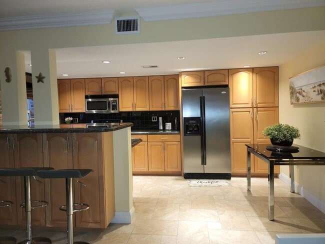 Photo - 2900 NE 30th St Unit H3