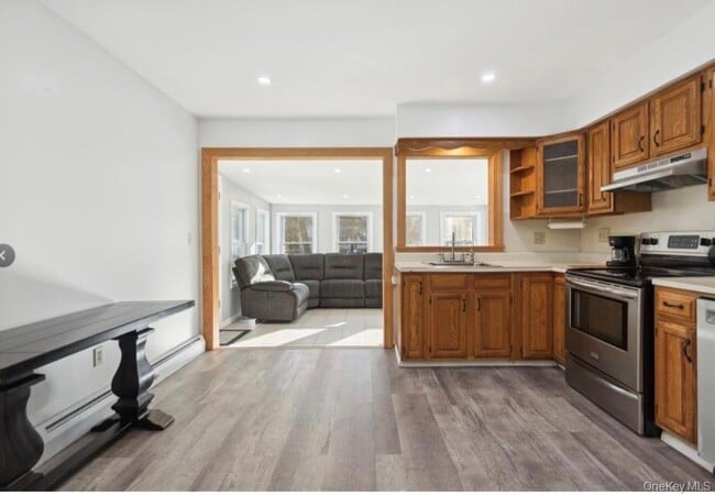 Photo - 98 Widmer Rd