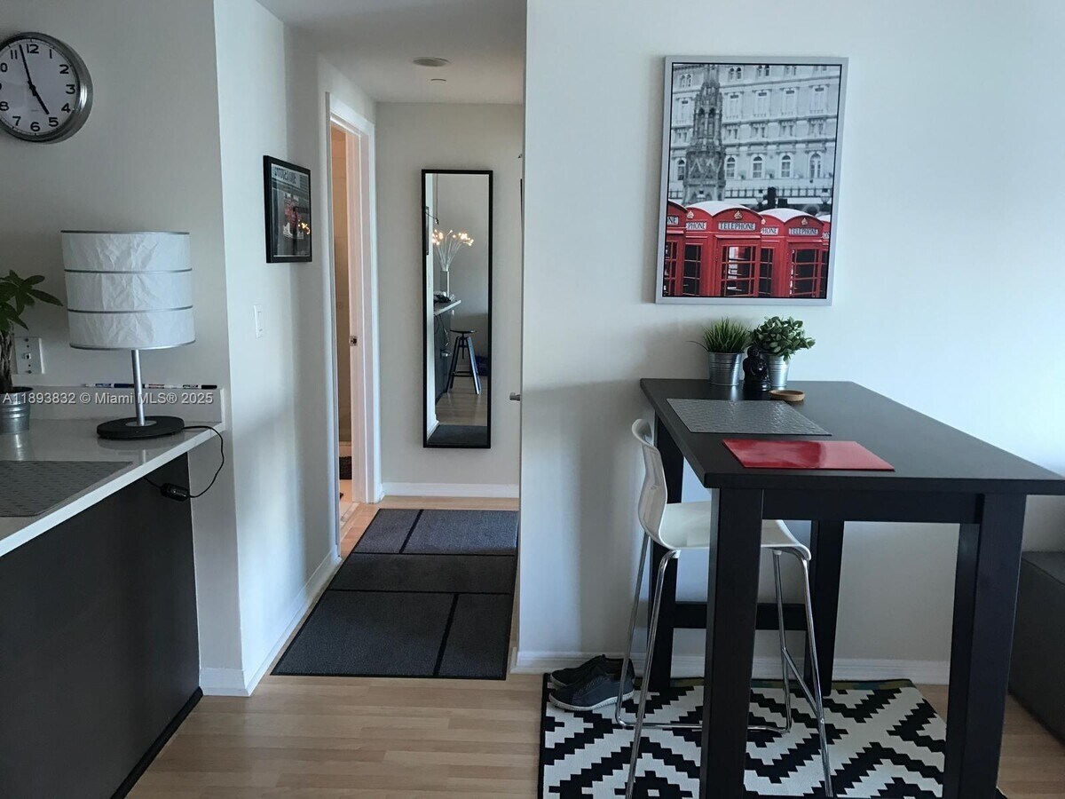 Photo - 500 Brickell Ave Unit 3403