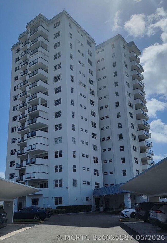 Building Photo - 1500 S Ocean Blvd Unit 907