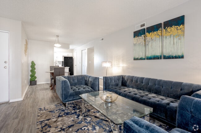 2BD,1BA - 912SF