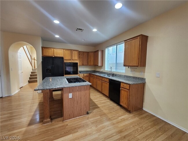 Photo - 11768 Del Sur Ave