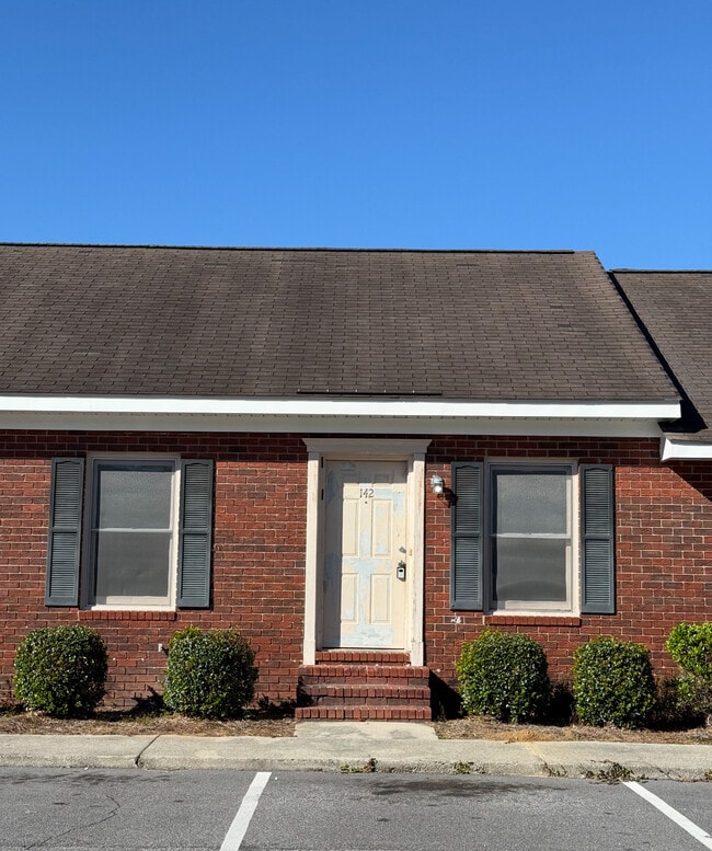 Building Photo - 140-14 Lanier Dr