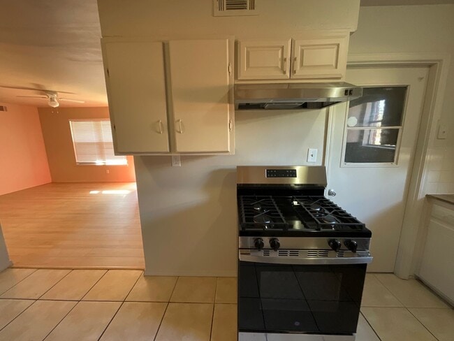 Photo - 1009 SW 65th St