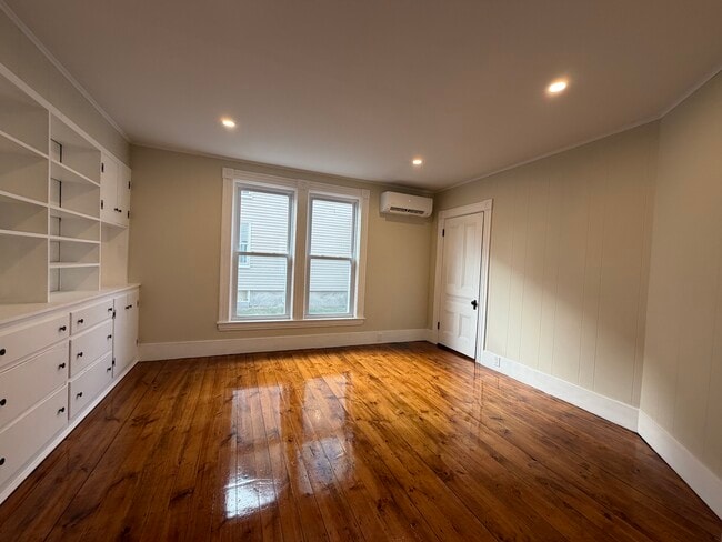 Photo - 5 Walker St Unit A